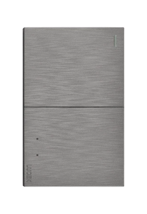 Placa Flat con 1 Apagador Sencillo y 1 Apagador 3 Vias Plata