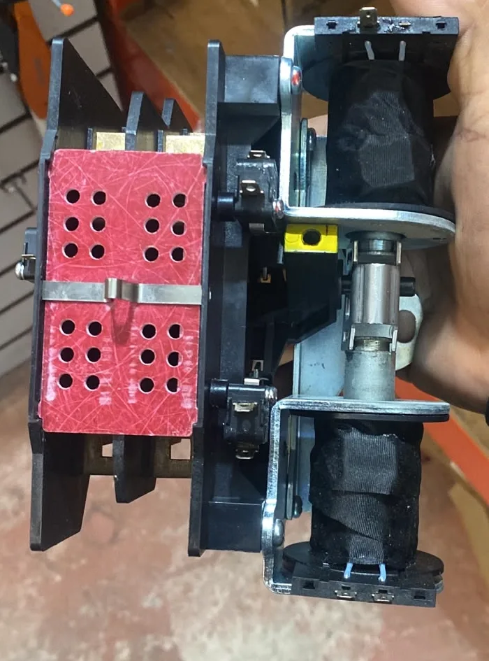SWITCH DE TRANFERENCIA 2 POLOS 100A GENEREC